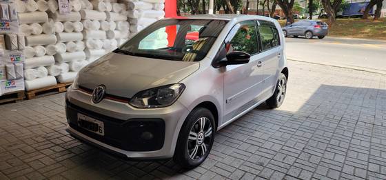 VOLKSWAGEN UP 1.0 TSI MOVE UP 12V FLEX 4P MANUAL VOLKSWAGEN UP 1.0 TSI MOVE UP 12V FLEX 4P MANUAL